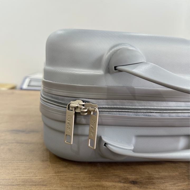 Elegant%20Hard%20Case%20Vanity%20Makeup%20Storage%20Box%203-Piece%20Set%20-%20Image%203