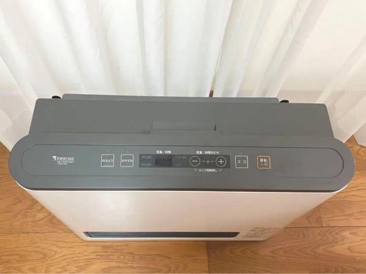 Rinnai%204.0kw%20Japanese%20Gas%20Blower%20Heater%20New%20Flat%20Model%20Energy%20Saver%20Brand%20(%20Rinnai,%20Tokyo,%20Toho%20Gas)%20%20With%20Free%20220%20Converter%20Contenar%20Item%20Made%20in%20Japan%20-%20Image%202