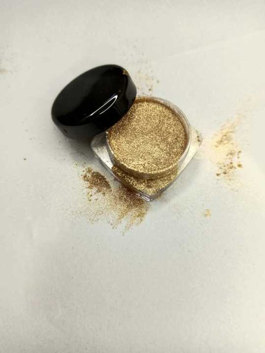 Golden%20Shimmering%20Eyeshadow%20Shimmer%20Eye%20Shadow%20Powder%20Eyeshadow%20-%20Image%204