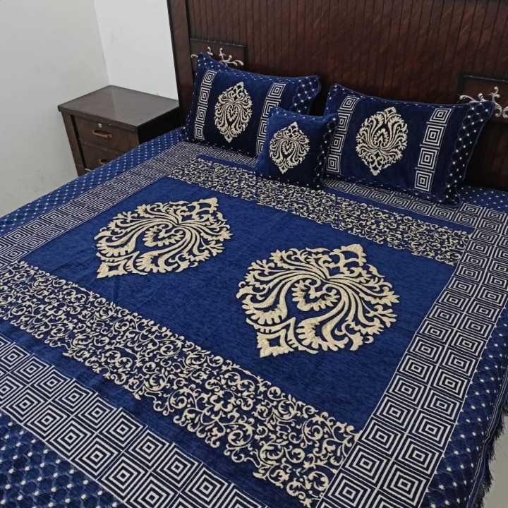 5%20pcs%20Velvet%20Jacquard%20Bedsheet%20set%20in%20Two%20motive%20design%20-%20Image%206