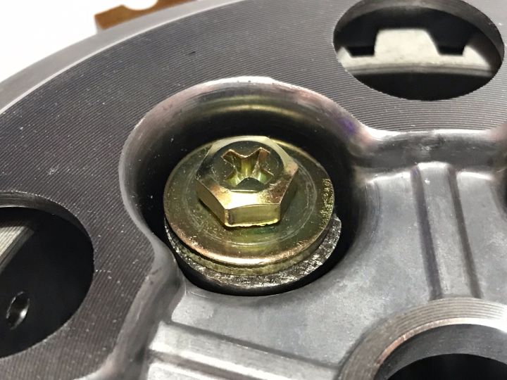 CLUTCH%20HOUSING%20SUZUKI%20GS150%20-%20Image%203