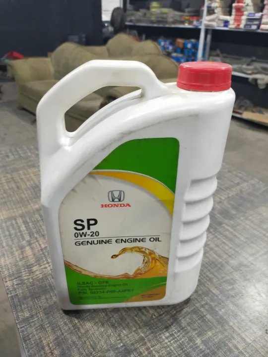 Honda%20Genuine%20SP%200W-20%20Engine%20Oil%20%E2%80%93%203.7L%20%7C%20Fully%20Synthetic%20%7C%20Fuel%20Efficient%20%7C%20For%20Petrol%20Engines%20-%20Image%203