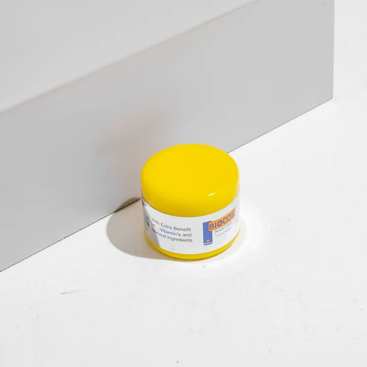 Biocos%20Beauty%20Cream%20%E2%80%93%20Skin%20Brightening%20&%20Anti-Aging%20Moisturizer%20with%20Arbutin,%20Vitamin%20E,%20Kojic%20Acid,%20&%20Licorice%20Extract%20%7C%20Hydrating%20Cream%20for%20Radiant,%20Smooth%20Skin%20-%20Image%203