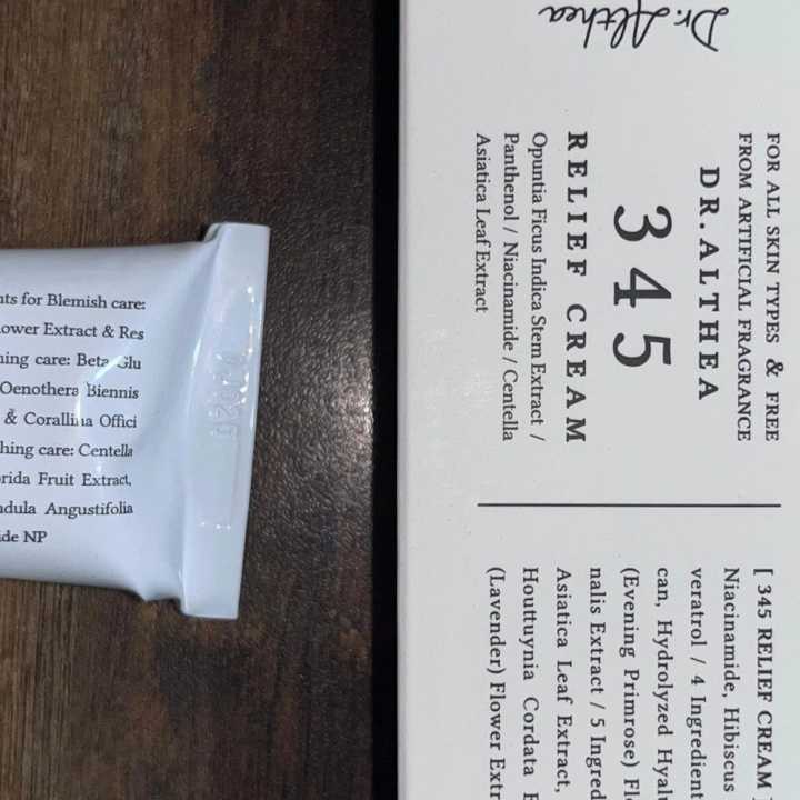 Original%20Dr.%20Althea%20345%20Relief%20Cream%20%E2%80%93%20Intensive%20Soothing%20&%20Hydrating%20Moisturizer%20for%20All%20Skin%20Types%20%E2%80%93%20Calming%20Formula%20for%20Sensitive,%20Dry%20&%20Irritated%20Skin%20%E2%80%93%2050ml%20(Made%20in%20Korea)%20-%20Image%207