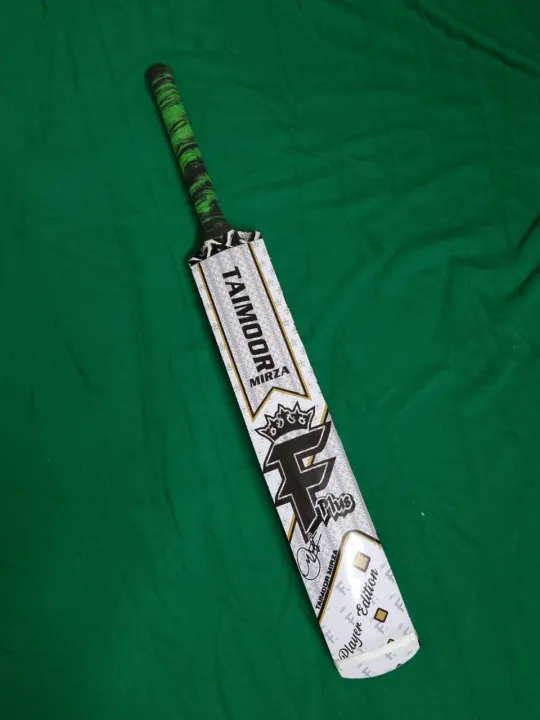 F%20Pius%20Tape%20Ball%20Bat%20%E2%80%93%20Special%20Edition%202025%E2%80%9326%20-%20Image%202