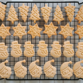 4pcs/set DIY Biscuit Mold 3D Cookie Plunger Cutter Pastry Decorating Food Fondant Baking Mould Tool. 