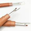 2Pcs/Set Large Plastic Handle Craft Thread Cutter Seam Ripper Stitch Unpicker Sewing Tool Cross-Stitch Sewing Thread Remover. 