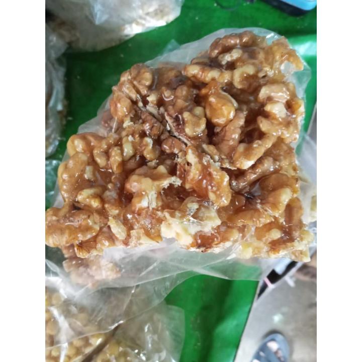 Chiki Golden Peanut Chikki Sweet & Crunchy Best Chikki Dry Walnut Chikki Original Shikarpuri Fresh Pure Dried Walnuts Chiki Laii (500 gms) Home Made Chikki Fresh & Tasty Hygienic Chikki Slice Dry Fruit Chikki Slices