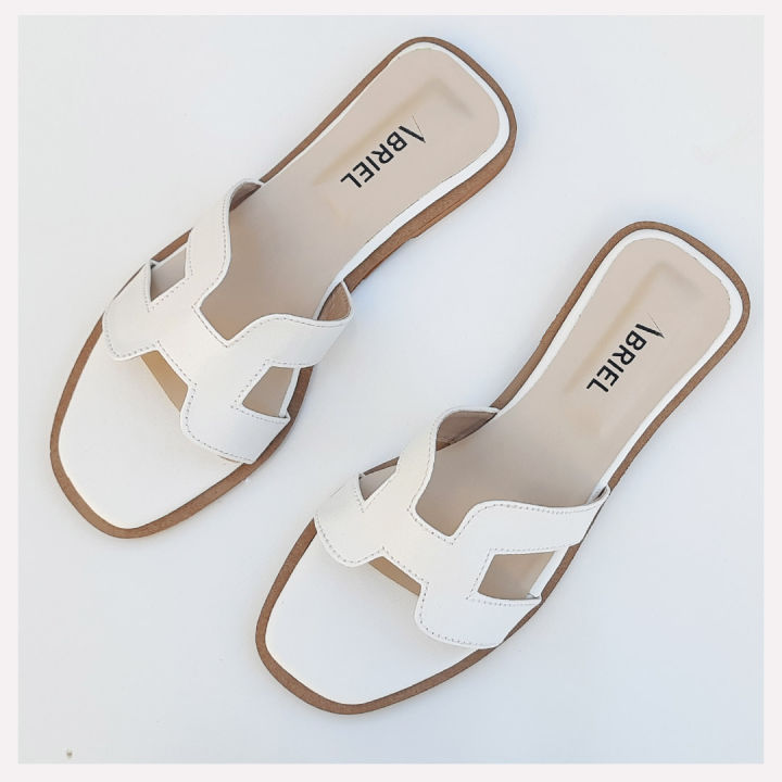 H-SLIDE%20-%20Women's%20Classic%20White%20Comfortable%20Slides%20-%20Image%205