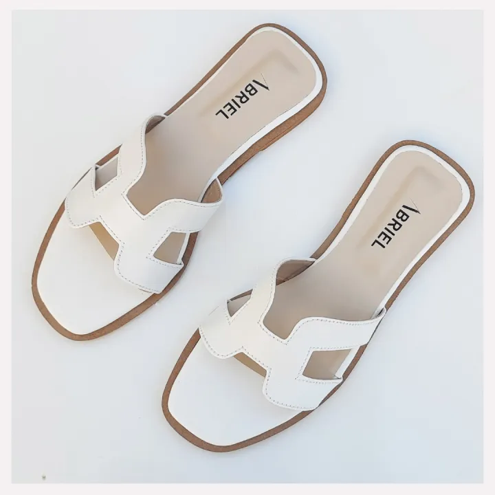 H-SLIDE%20-%20Women's%20Classic%20White%20Comfortable%20Slides%20-%20Image%205