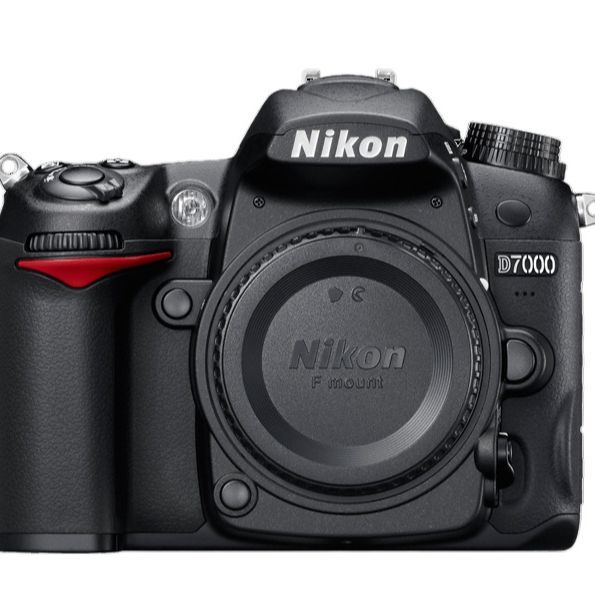 Nikon%20D7000%20DSLR%20Camera%20Big%20Body%20-%20Image%208