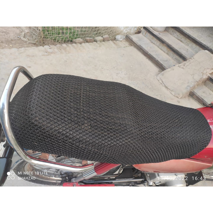universal%20cool%20mesh%20seat%20cover%20for%20CD70%20&%20125%20size%20seat%20-%20Image%206