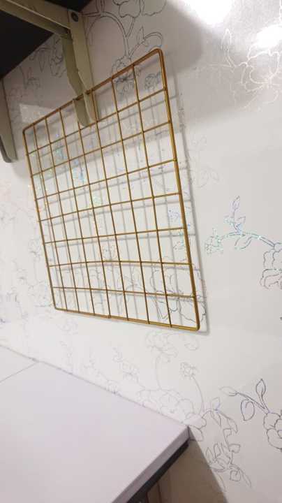 Metal%20Mesh%20Grid%20Panel%20Photo%20Wall%20D%C3%A9cor%20Art%20Display%20-%20Image%208