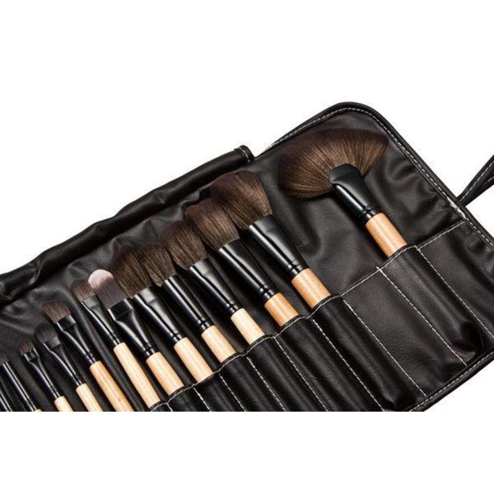 Makeup brush set