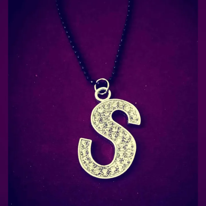 S%20Alphabet%20Locket%20with%20Chain%20For%20Girls%20and%20Boys%20-%20Image%202