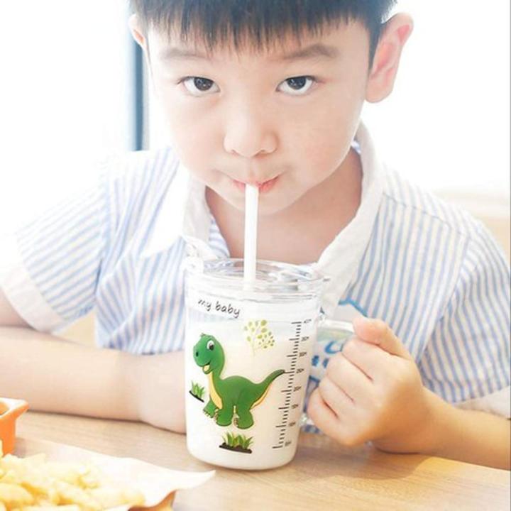 Milk Cups for Kids-Glass Mug with Straw and Lid Spill Proof Coffee Mug Kids Cup Non-Slip Handle Milk Glass (350 ml-Multi Design)