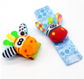 Baby Giraffe Wrist Rattle – Soft Plush Newborn Bracelet Toy, Sensory Development Wristband for Infants 0-12 Months Baby Toy. 
