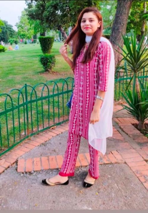 Chunri%20Block%20Printed%202-Piece%20Ready-to-Wear%20Dress%20for%20Women%20%E2%80%93%20Sizes%20S-XL%20-%20Image%2010