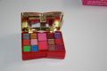 MAKEUP KIT. 