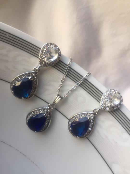 Luxurious%20and%20Fashionable%20Inlaid%20Blue%20Diamond%20Earrings%20Women's%20Romantic%20Bride%20Wedding%20Earrings%20Necklace%20Set%20Party%20Jewelry%20-%20Image%203