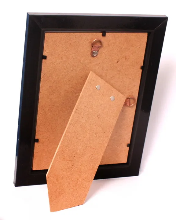 Customized%20Black%20Photo%20Frame%20with%20High%20Transparency%20Glass%20Modern%20Polymer%20Design%20Multiple%20Sizes%20Available%20-%20Image%205