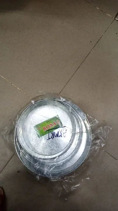 Aluminum%203-Tier%20Round%20Cake%20Pan%20Set%20-%20Image%204