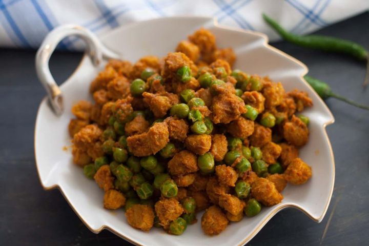 Vedic%20Wellness%20SOYA%20Chunks%20(SOYA%20Wadi)%20(200%20Gram)%20-%20Image%205