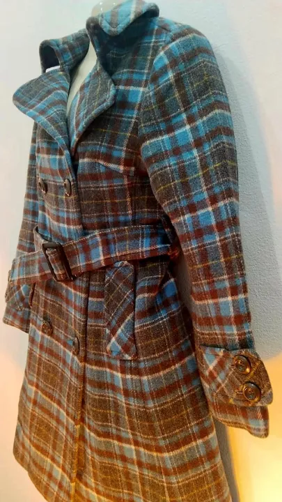 Women's%20Double%20Breasted%20Pea%20Coat%20Hooded%20Long%20Winter%20Trench%20Coat%20-%20Image%203