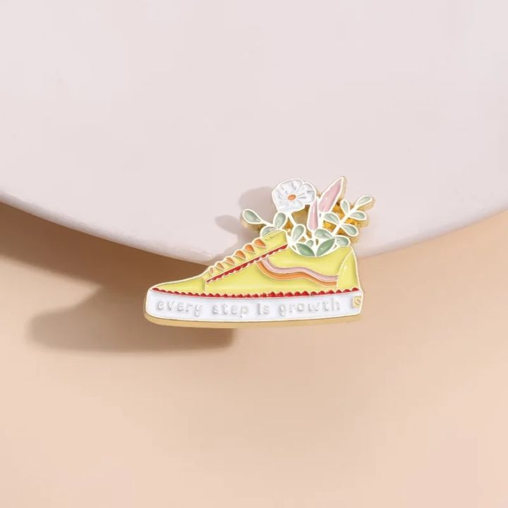 shoes means hikIng Enamel Brooch Collect With Letter Pins Clothing Backpack Enamel Badge Fashion Jewelry Accessories Men Women G