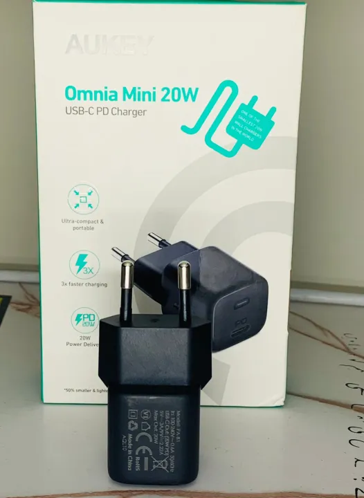 Aukey%20Omnia%20Mini%2020w%20USB-C%20PD%20Charger%20-%20Image%202