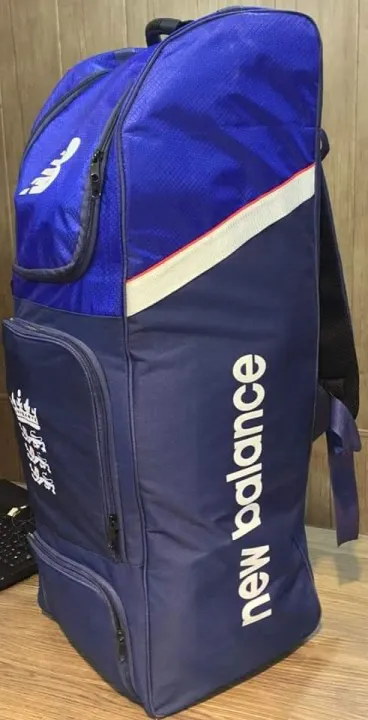 New%20Balance%20NB%20Cricket%20kit%20Bag%20%7C%20Duffle%20Cricket%20Kit%20Bag%20%7C%20Premium%20Quality%20Hard%20Ball%20Cricket%20Kit%20Bag%20-%20Image%208