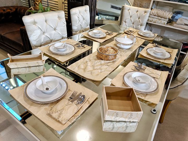 6 Person Dining Table Runner Set