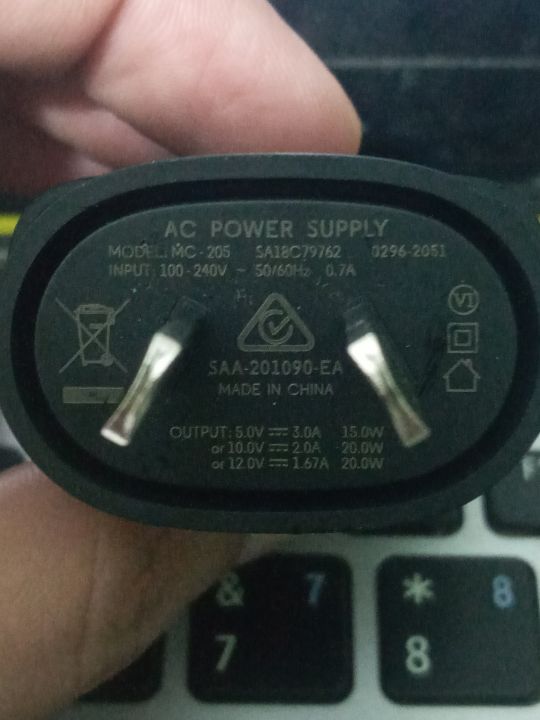 Motorola%20Turbo%20Power%2020W%20Fast%20Charger%20with%20Micro%20USB/Type-C%20-%20Image%205