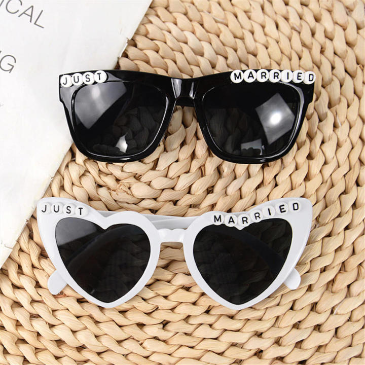 Fashionable Wedding Sunglasses Bride and Groom Personalized Novelty Bridal Glasses Themed Decorative Groom Sunglasses for Bridal Shower Wedding Party Bachelorette Event Photo Props Bridal Accessory