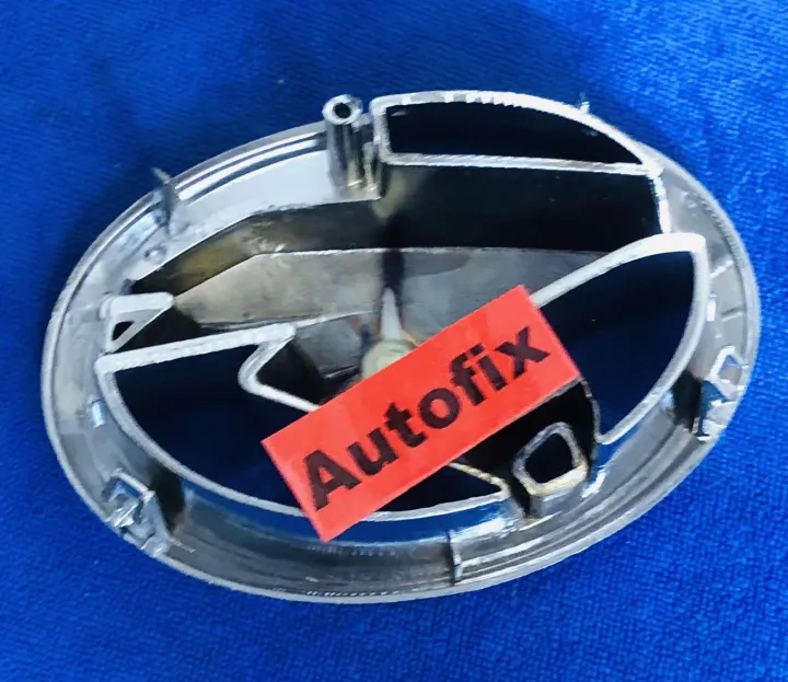 Toyota%20Harrier%20Front%20Grill%20Plastic%20Logo%2001%20PC%20-%20Image%202