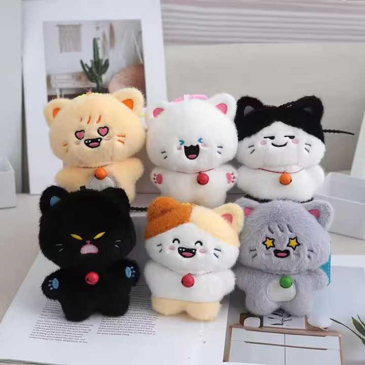 Black Cat Keychain, Plush Keychain, with Yellow Eyes Cat Keychain Cute ...