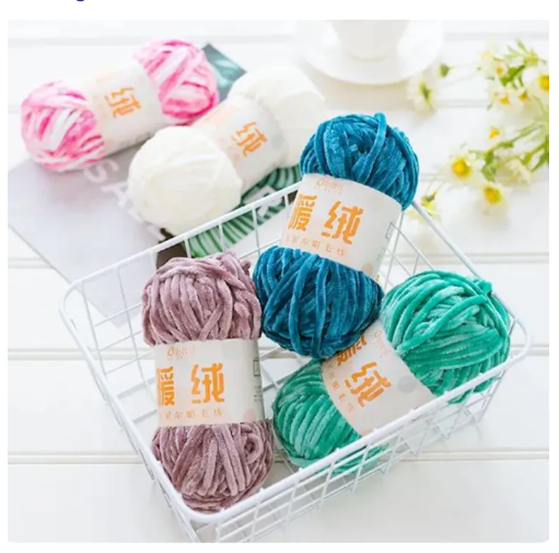 Super Soft Fashion Velvet Yarn Baby Chunky Blanket Yarn Chenille Fluffy Yarns for Knitting and Crochet