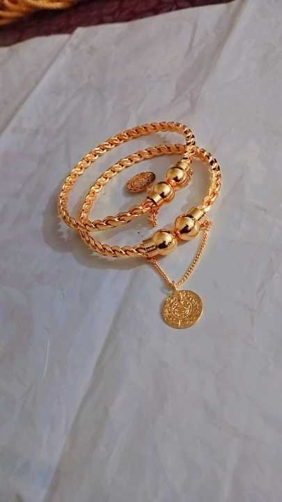 Ladies%20Fashionable%20Artificial%20Gold%20Bangles-Fancy%20Bangles-Size:Adjustable%20-%20Image%205