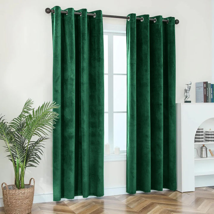 Plain%20Velvet%20Curtains%202%20PCs%20By%20Ayat%20Textile%20-%20Image%202