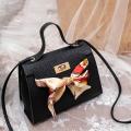 Fashion New Lady Shoulders Hand Letter Purse Mobile Phone Shoulder Bags. 