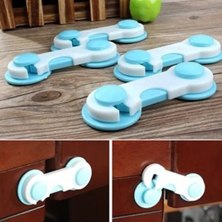 1%20piece%20Fridge%20locks%20with%20key%20BY%20THE%20SEASONED%20KITCHEN%20TRADERS%20-%20Image%202