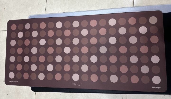 Gaming%20Mouse%20Pad%20Large%20XXL%20(900%20X%20400%20X%204%20MM)%20Thick%20Extended%20Mouse%20Mat%20Non-Slip%20Spill-Resistant%20Desk%20Pad%20with%20Special-Textured%20Surface,%20Anti-Fray%20Stitched%20Edges%20for%20Keyboard,%20PC%20-%20Black%20-%20Image%205