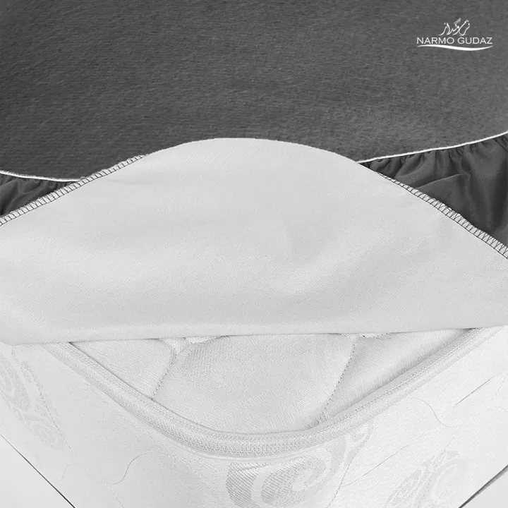 Waterproof%20Mattress%20Cover%20King%20Sized%20Mattress%20Protector%20Anti%20Slip%20Double%20Bed%20Fitted%20Bed%20Sheet%20Narmo%20Gudaz%20available%20at%20Ali%20bedsheets%20-%20Image%204