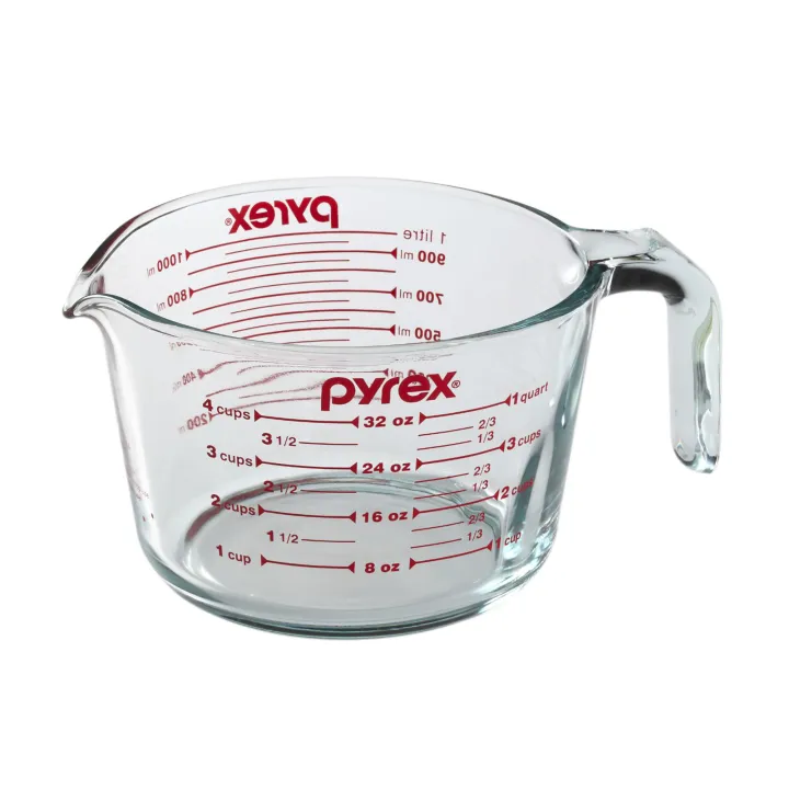 PYREX%201-quart%20/%20.95L%20Glass%20Measuring%20Cup%20-%20Image%204
