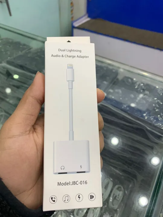 100%25%20MFI%20Certified%20Non%20Bluetooth%20Iphone%20Splitter%20,%20Supports%20call%204%20in%201Dual%20Lightning%20Gaming%20Splitter%20Adapter%20for%20iPhone,%20Headphone%20Jack%20Aux%20Audio%20&%20Charger%20Adapter%20Cable%20Connector%20%20Compatible%20for%20iPhone%206/%206%20Plus%207%20/%207%20Plus%208%20/%208%20Plus%20/%20X/%20Xr%20and%20onwards%20-%20Image%206