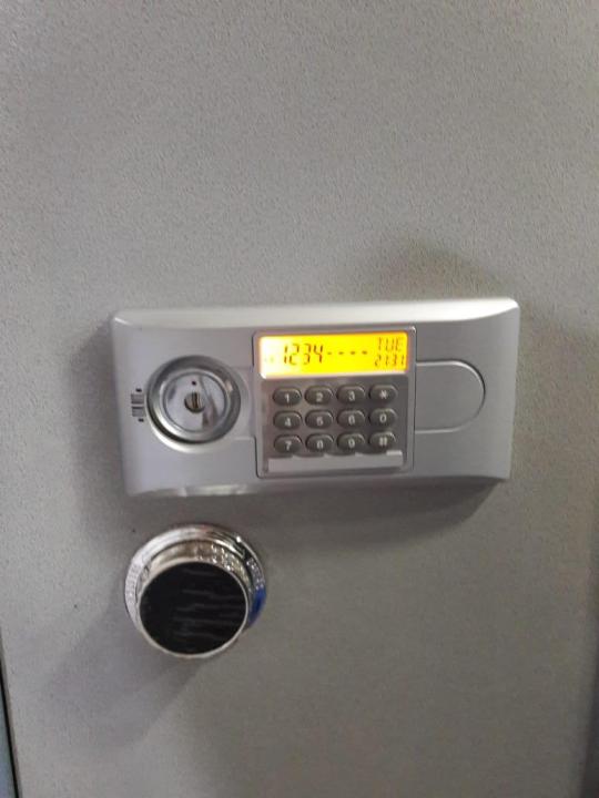 34%20Digital%20Electronic%20Safe%20-%20Image%207