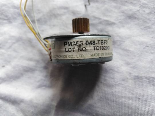 Minebea%20PM35S-048-TBH2%20High%20Quality%20Stepper%20Motor%20-%2024VDC,%200.5A/Phase,%207.5%20Deg/Step%20-%205%20Wire%20Hybrid%20Motor%20-%20Image%205