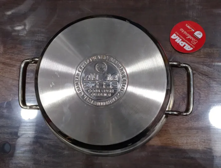 Alpha%20Stainless%20Steel%20Cooking%20flat%20karahi%20Fish%20Pot%20heavy%20weight%20-%20Image%203