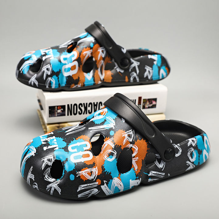 Women%20Clogs%20Female%20Fashion%20Soft%20Bottom%20Beach%20Men%20Slippers%20Women's%20Sandals%202022%20Summer%20Nurse%20Medical%20Sabot%20EVA%20Breathable%20Shoes%20-%20Image%202