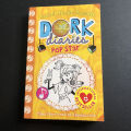 Dork Diaries: Pop Star. 